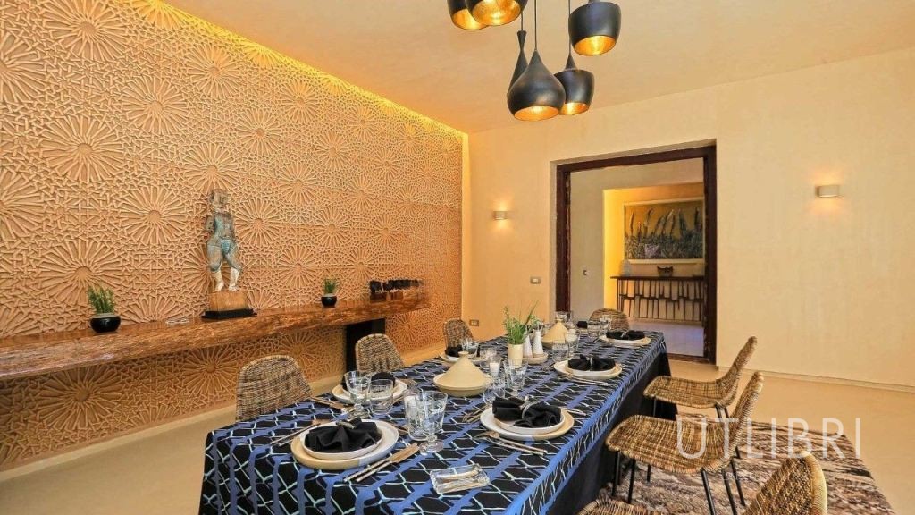 Extraordinary villa, Road to Fes