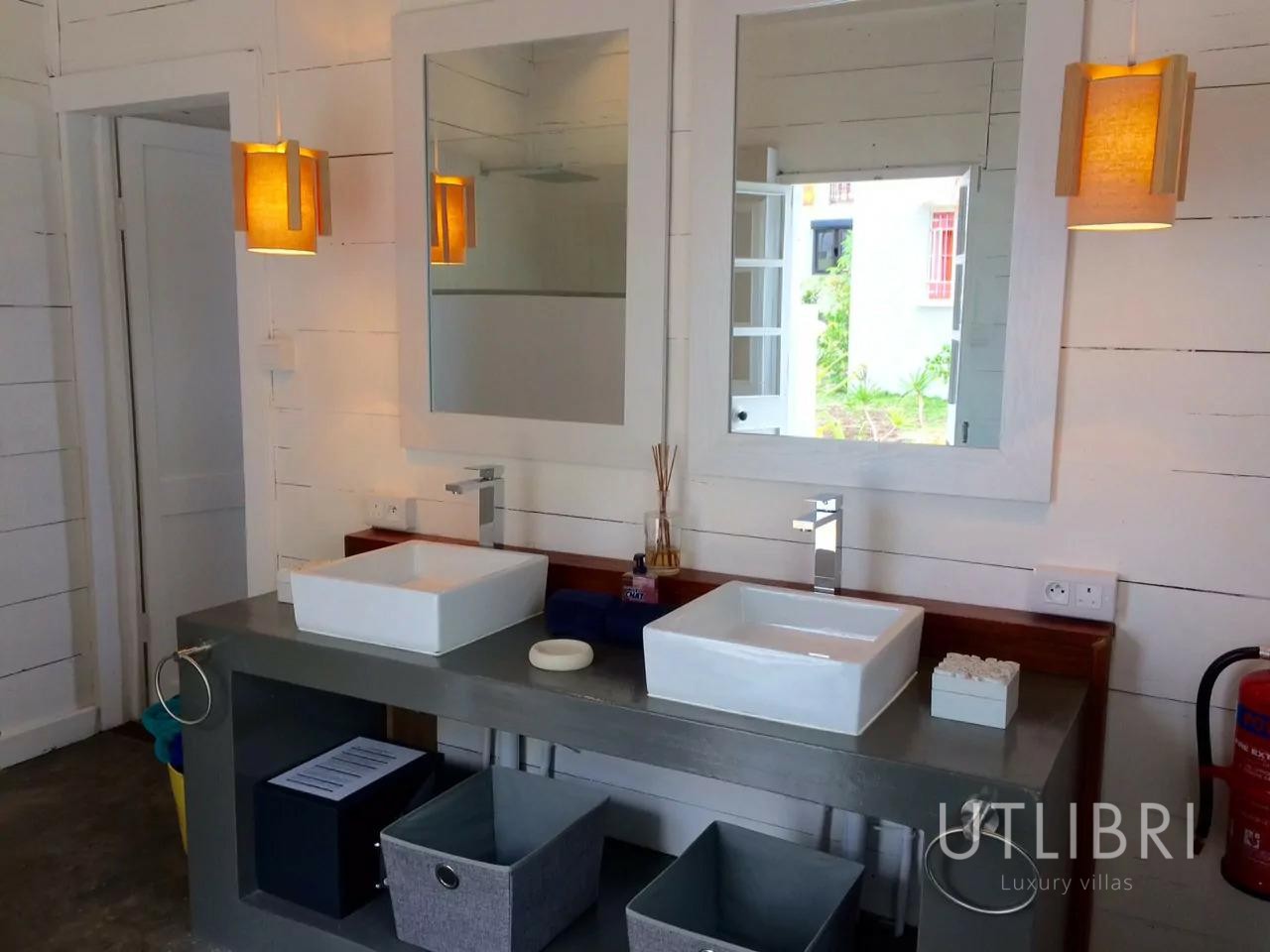 Extraordinary villa, Tamarin