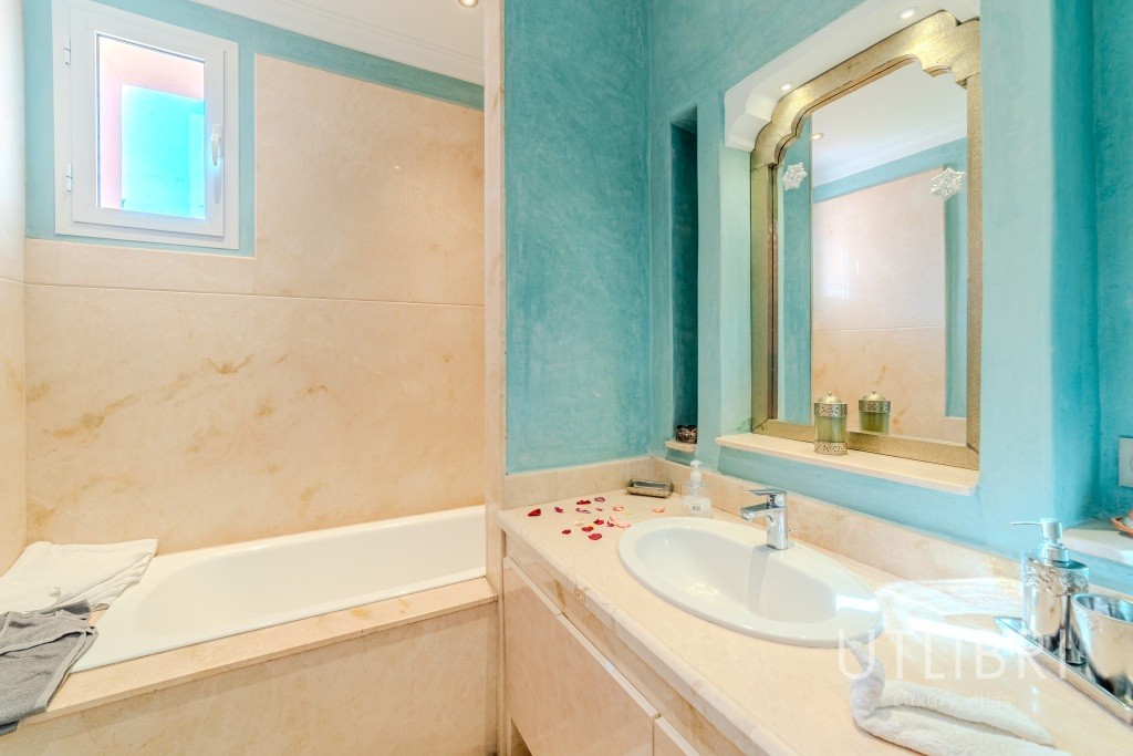 Extraordinary villa, Ouarzazate Road