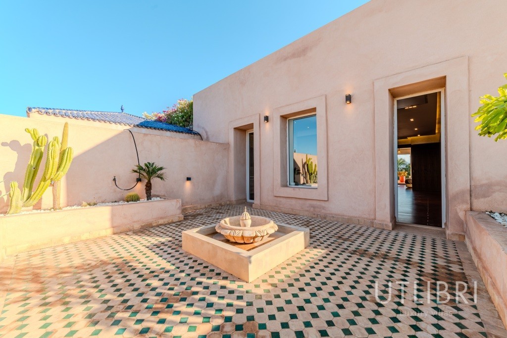 Extraordinary villa, Ouarzazate Road
