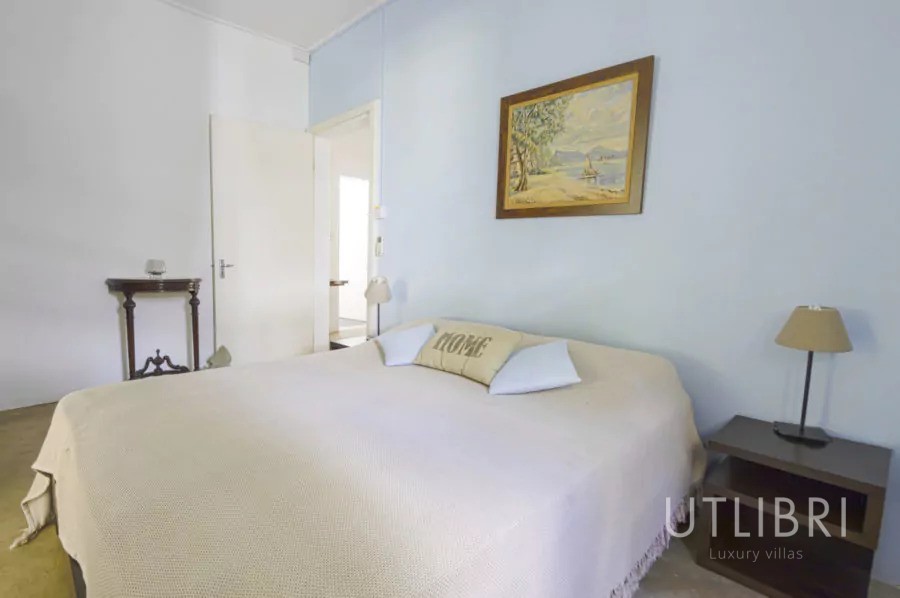 Villa d'exception, Roches noires
