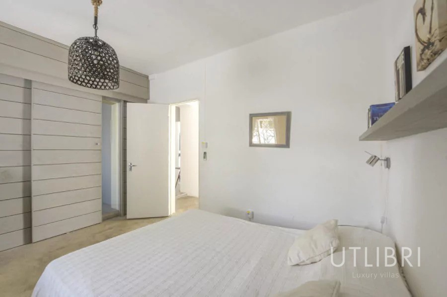 Villa d'exception, Roches noires
