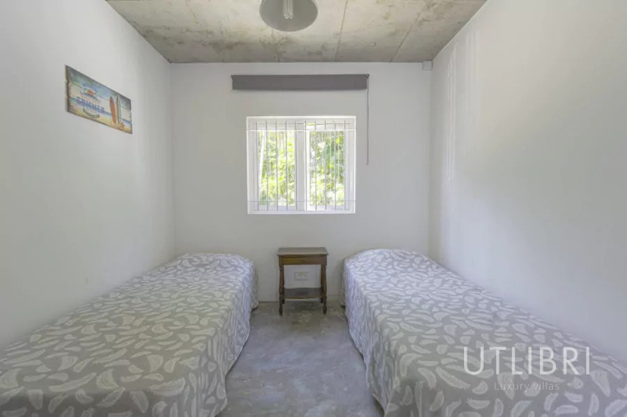 Villa d'exception, Roches noires