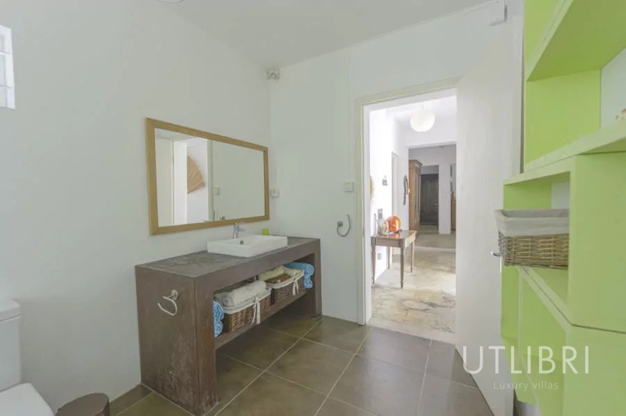 Villa d'exception, Roches noires