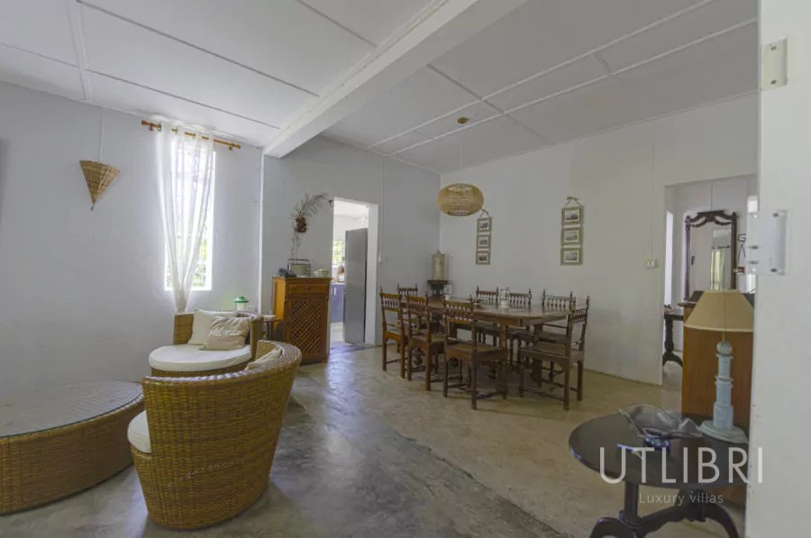 Villa d'exception, Roches noires
