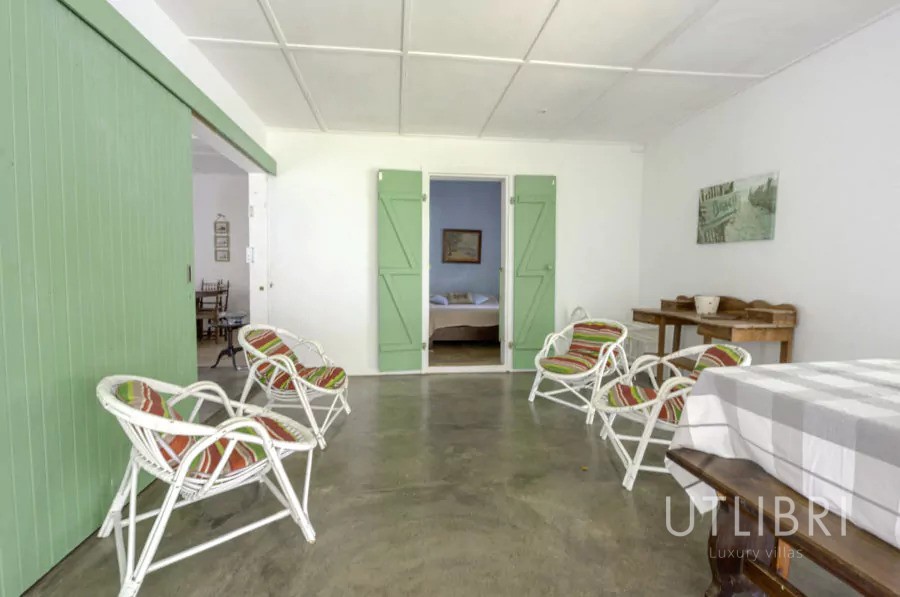 Villa d'exception, Roches noires
