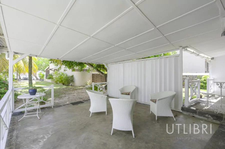 Villa d'exception, Roches noires