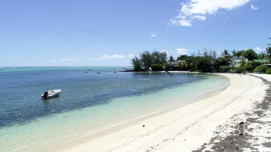 Villa d'exception, Roches noires
