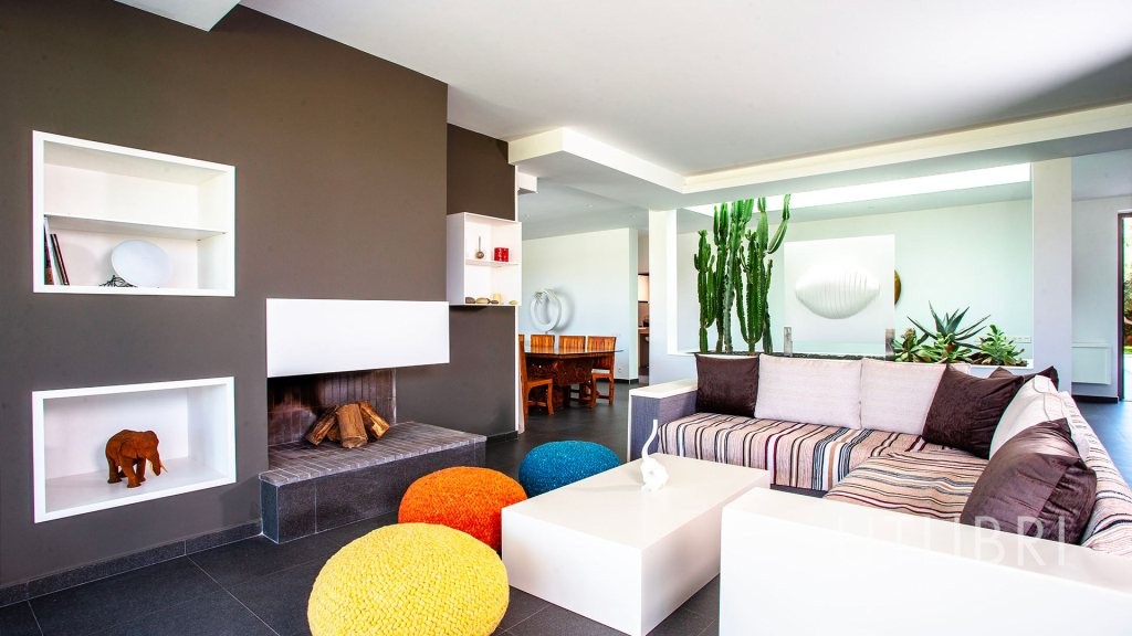Extraordinary villa, Royal Palm and around