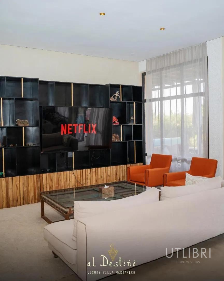 Extraordinary villa, Road to Fes