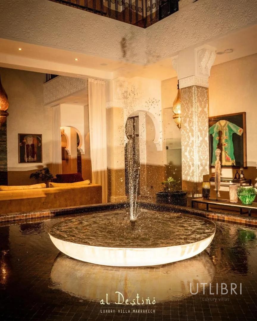 Extraordinary villa, Road to Fes